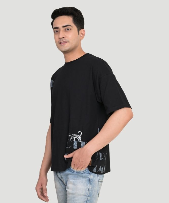 Men's Black Typography Half Sleeves Oversized Fit T-Shirt